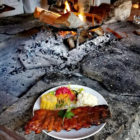 Surnadal Brekkoya Jaktstuga